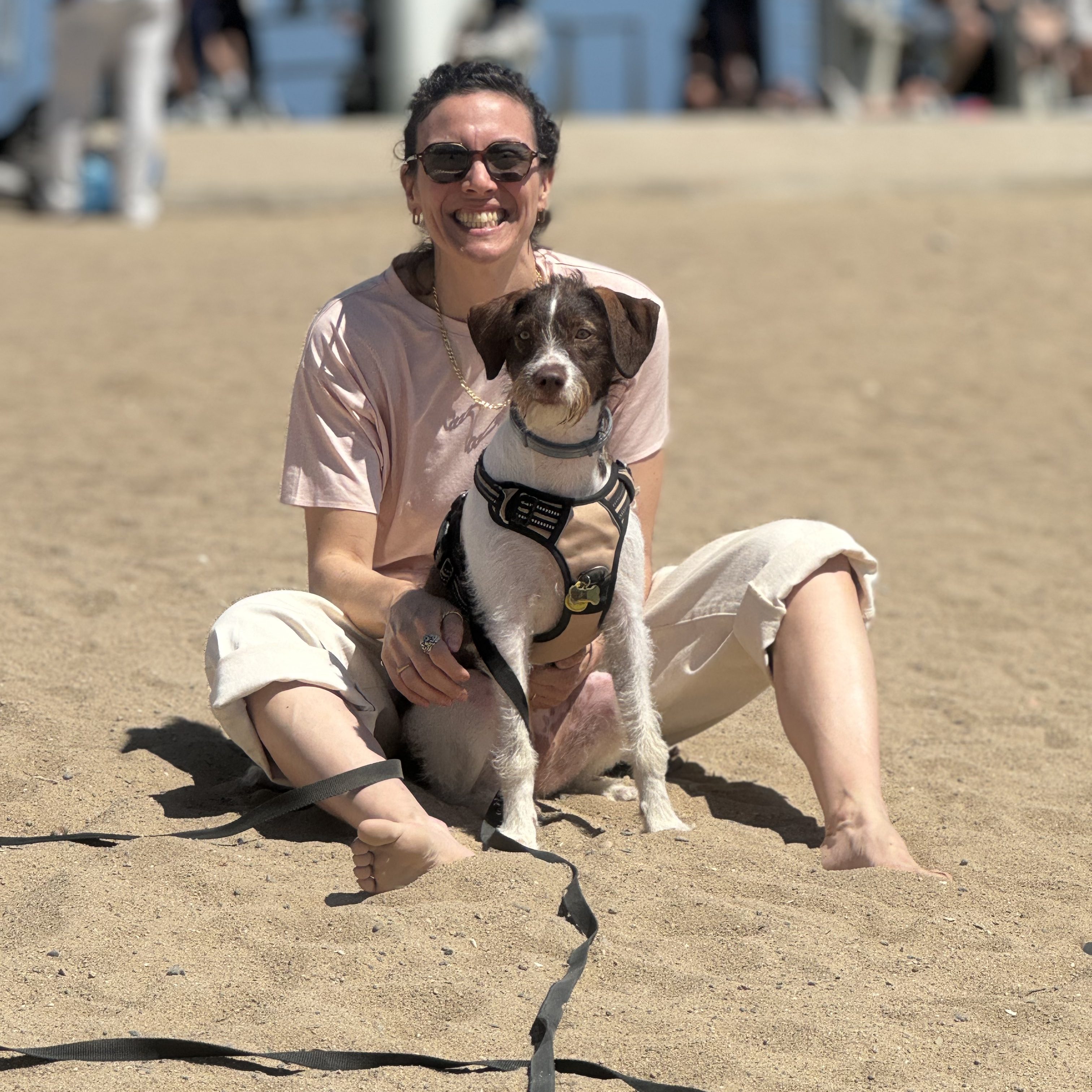 Isotta and Mutti at the beach